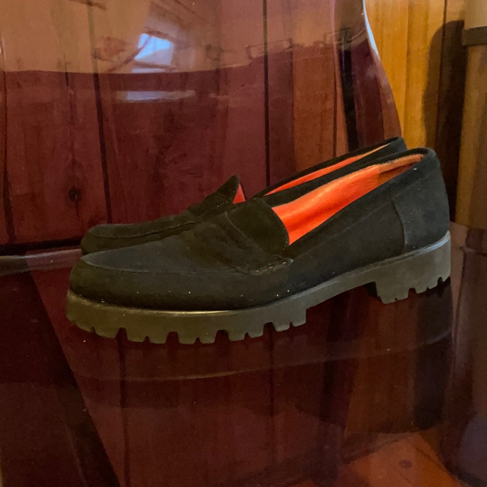 Pas de Rouge black suede loafer, almost new!